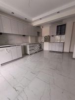 Çamlıca Mahallesinde Giyinme Odalı Ebeveyn Banyolu Sıfır 3+1 Daireler