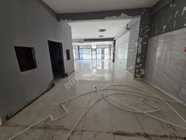 Millet Mahalle'sinde Derya Cadde'sine Cephe 88 M² Satılık Dükkan