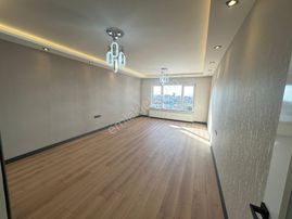 Taner'den Dikmen'de 4+1 Şehir Manzaralı Giyinme Odalı Süper Lüks Dubleks