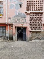 Gülbahçesi 3 Katlı Satılık Müstakil Ev