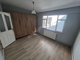 Çarşı Merkeze Yakın Hacıseyfettin Mah. Ara Kat Geniş 3+1 Daire