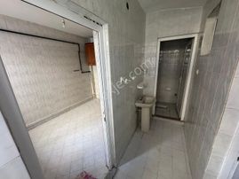 Gökdere Metroya Yakın 2+1 Yüksek Giriş Kiralık Daire