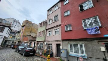 Fatih Balat Satılık 6 Katlı Deniz Manzaralı Bina