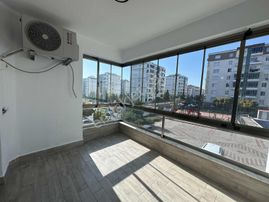 Bağcılar Bölgesi Göletli Park Karşısı Satılık Lüks 4+1