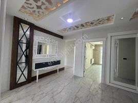 Bağcılar Bölgesi Göletli Park Karşısı Satılık Lüks 4+1