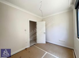 Poyraz'dan Caddebostan Sahile Yürüme Mesafesi Balkonlu 3+1