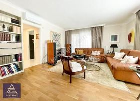 Poyraz'dan Caddebostan Hamam Sokakta Sıfır Binada Katta Tek 3+1