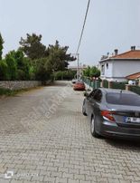 Çiçekli Köyde Villalar İçerisinde Satılık Arazi