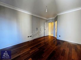 Poyraz'dan Göztepede Mimari Dekorasyonlu Katta Tek 220 M2 4+1