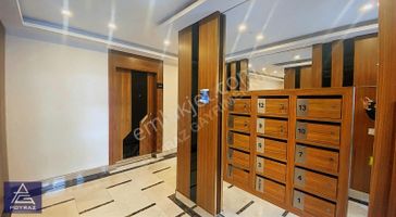 Poyraz'dan Göztepede Bağdat Caddesine 4. Binada Katta Tek 3+1