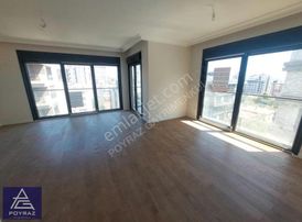 Poyraz'dan Bağdat Caddesine 5. Binada Balkonlu 3+1 Satılık Daire