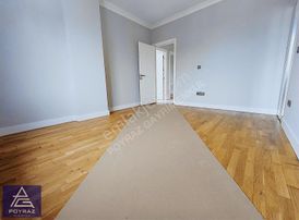 Poyraz'dan Tek Yetkili Suadiye Bağdat Caddesine 2 Dk 3+1 Satılık