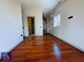 Poyrazdan Caddebostan Sahilde Kısmi Deniz Manzaralı 120 Net 4+1