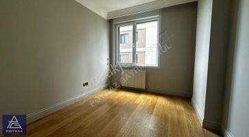 Poyraz'dan Caddebostan Sahilde Lebiderya Deniz Manzaralı 3+1