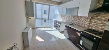 Bayraklı Körfez Mahallesinde Site İçinde Satılık 3+1 Daire