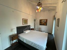 Urla Barbaros Köyü'nde Satılık Müstakil Villa