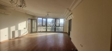 Bornova Evka 3 De Satılık 4+1 Daire