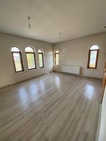 Yaka Mahallesinde Kiralık 3+1 Daire