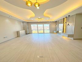 Sima Yapı'da Havuzlu Site İçi Full Dekorlu Yüksek Kira Getirili Satılık Daire