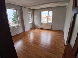 Mir'den Balıkesir Plevne Mah.'de 2+1 Kiralık En Üst Kat Daire