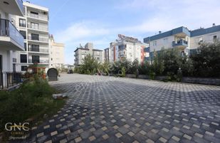 Havuzlu Site İçerisinde Tramvaya Yakın Satılık Lüks 1+1 Daire