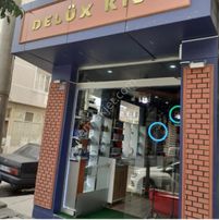 Çiğdem Önen Gemlik Hürriyet Caddesinde Satılık Köşe Dükkan