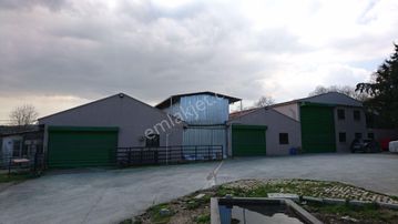 Göktürk Ağaçlı Da İçinde Depo Ve Çiftlik Olan Konut İmarlı Satılık Arsa