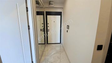 Afyon Özsu Emlak'tan Diş Hastanesi Arkasında Eşyalı 2+1 Daire