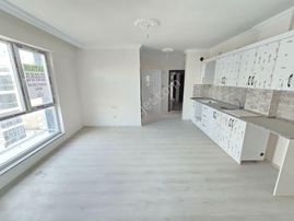 Toros Mah. Arakat Site İçi Geniş 1+1 Satılık Daire.