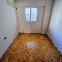 Gülyaka Mah. Saim Çıkrıkçı Caddesi Yakını 3+1 Daire