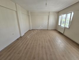 Bozyaka Ssk Yakını 3+1 Bakımlı Kiralık Daire