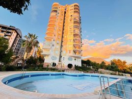 Mahmutlar Atatür Caddesi Üzerinde Kiralık 2+1 Boş Daire