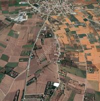 Silivri Fener Mahallesinde Evlerin Arasında 217 M2 Arsa