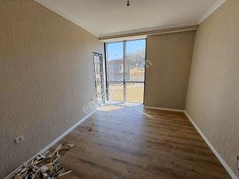 Deniz Manz. Havuzlu Site İçerisinde Ara Kat 1+1