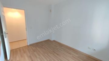 Yalova Çiftlikköy Turyap'dan Kiptaş Konutlarından Y.giriş 2+1