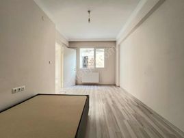 Yeşilyurt Hastane Yakını Asansör Otoparklı 2+1 Arakat Satılık