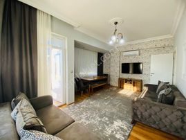 Kızıltoprakta Asansörlü Ayrı Mutfaklı 2+1 Satılık Daire