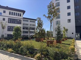 Sancaktepe Cadde Üstü Site İçinde 2+1 Arakat Sıfır Daire