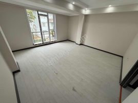 Mrt Gayrımenkul'den Cumhuriyet Mah Satılık 2+1 Daire