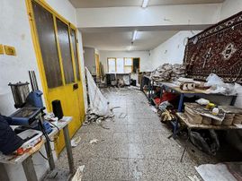 Karabağlar Sanayi İçerisinde 4 Katlı Satılık İşyeri