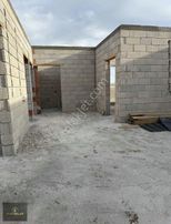 Yavrucuk'da 500 M2 Arsası Ve Natamam Evi İle Satılık Parsel