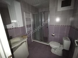 Karabağlar Günaltay Mh 100m2 2+1 Doğalğazlı Temiz Daire Kiralık