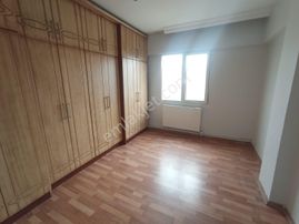 Mühendis Emlak Selvili Mh Eserkente Doğal Gazlı 110 M2 3+1 Daire