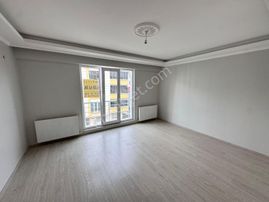 Kişla Mah'de Site İçi 4.kat Kiralık Geniş 2+1 Daire