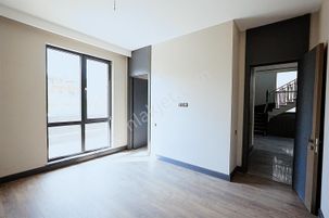 Alacaatlının Gözde Konumunda 400 M² Tam Müstakil Satılık Villa