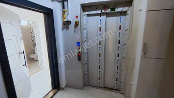 Rw Nefes'ten Burhaniye Merkezde Köşe Konumda Satılık 2+1 Daire