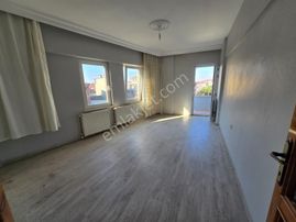 Adapazarı Orta Mahallesinde 2+1 Ferah Satılık Daire