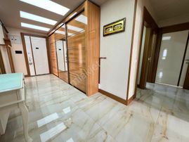 Engin Emlak'tan Hastane Yakını K. Otopark'lı Site'de 4+1 Daire