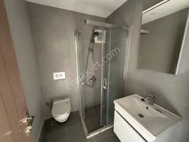 Rw Land Gayrimenkul Den Ona 233 Balkan Önü Açık Ara Kat Kiralık