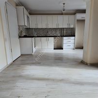 Cumhuriyet Ring Yolu Üzerinde 3+1 125m2 Satılık Fırsat Daire